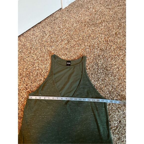Victoria Sport Sheer Sleeveless Tank Top Size Medium - Picture 4 of 7